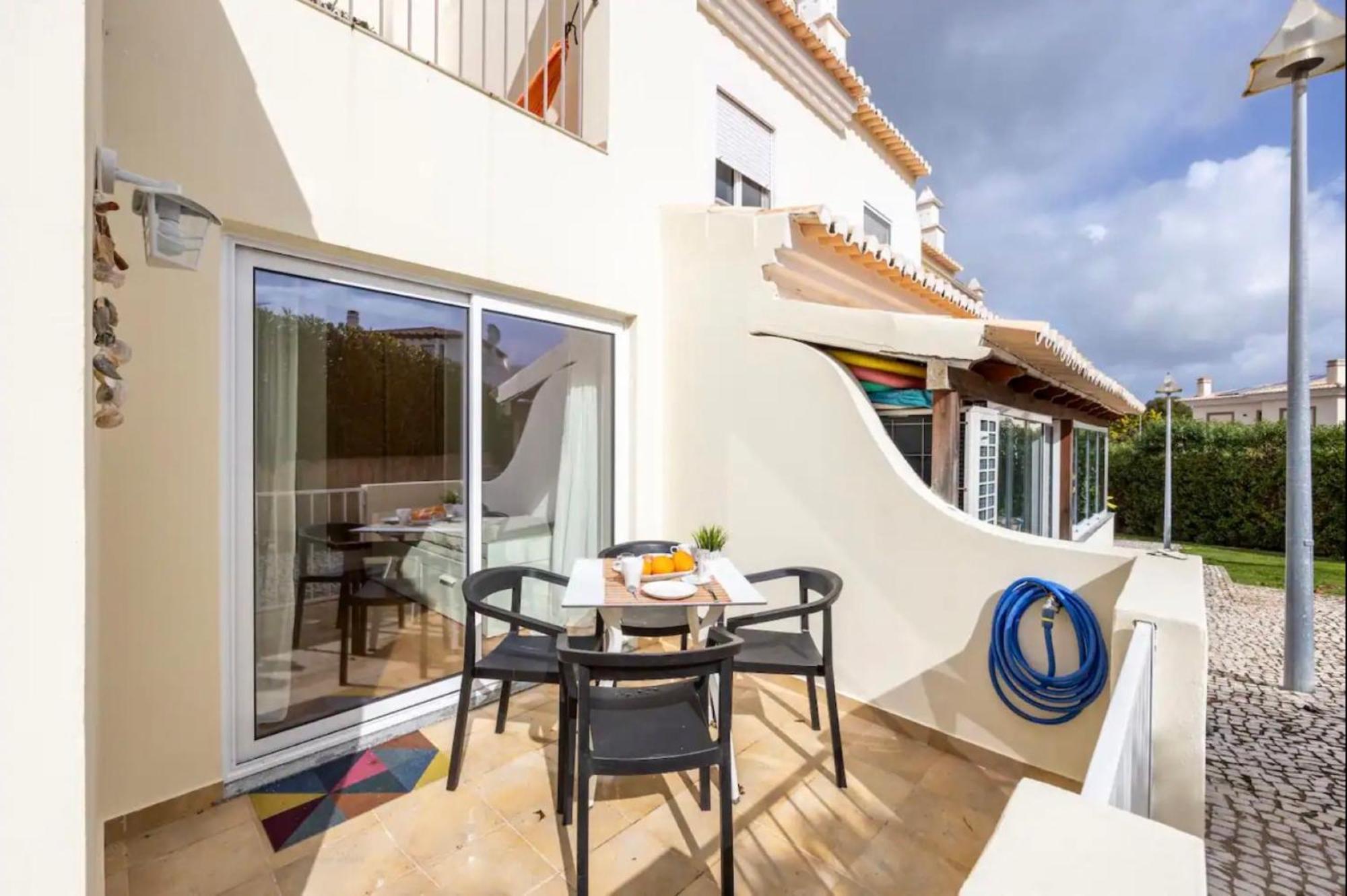 Casa Claudia - Cond Atalaia Villa Lagos Exterior photo